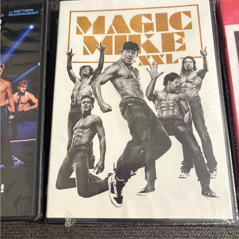 Magic Mike DVD Set & Valentines bundle - Picture 3 of 4